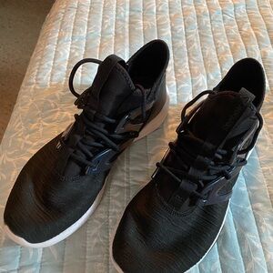 Reebok woman’s hayasu LTD casual dance sneakers